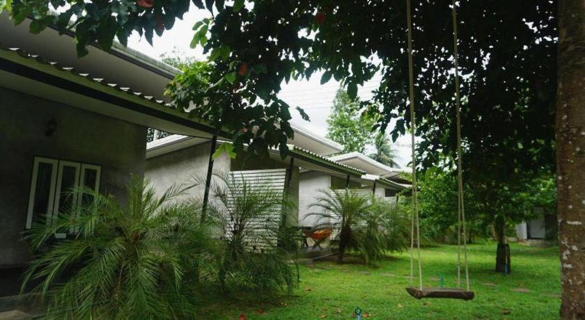 V Valley Resort Satun Extérieur photo